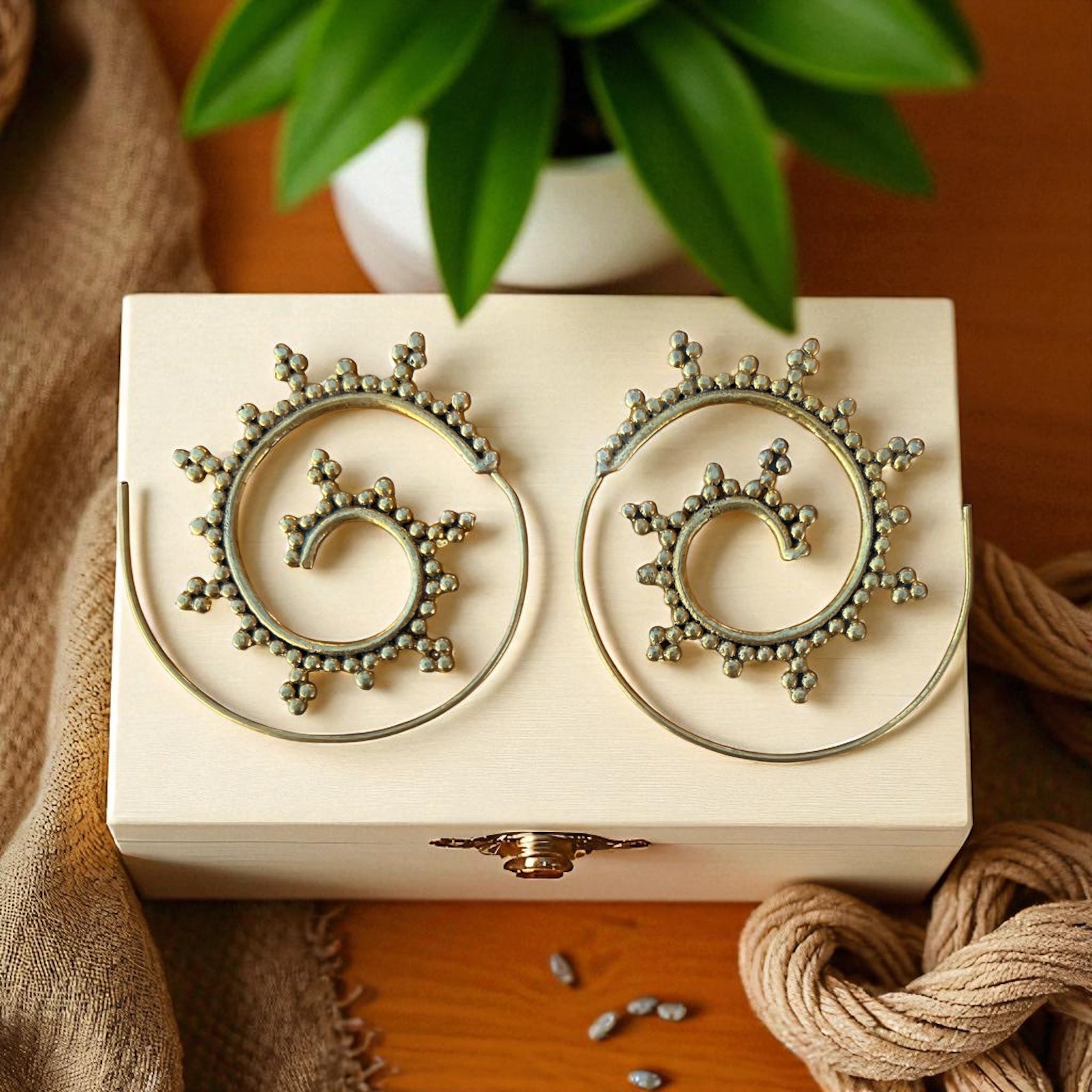 Spiral brass Earrings