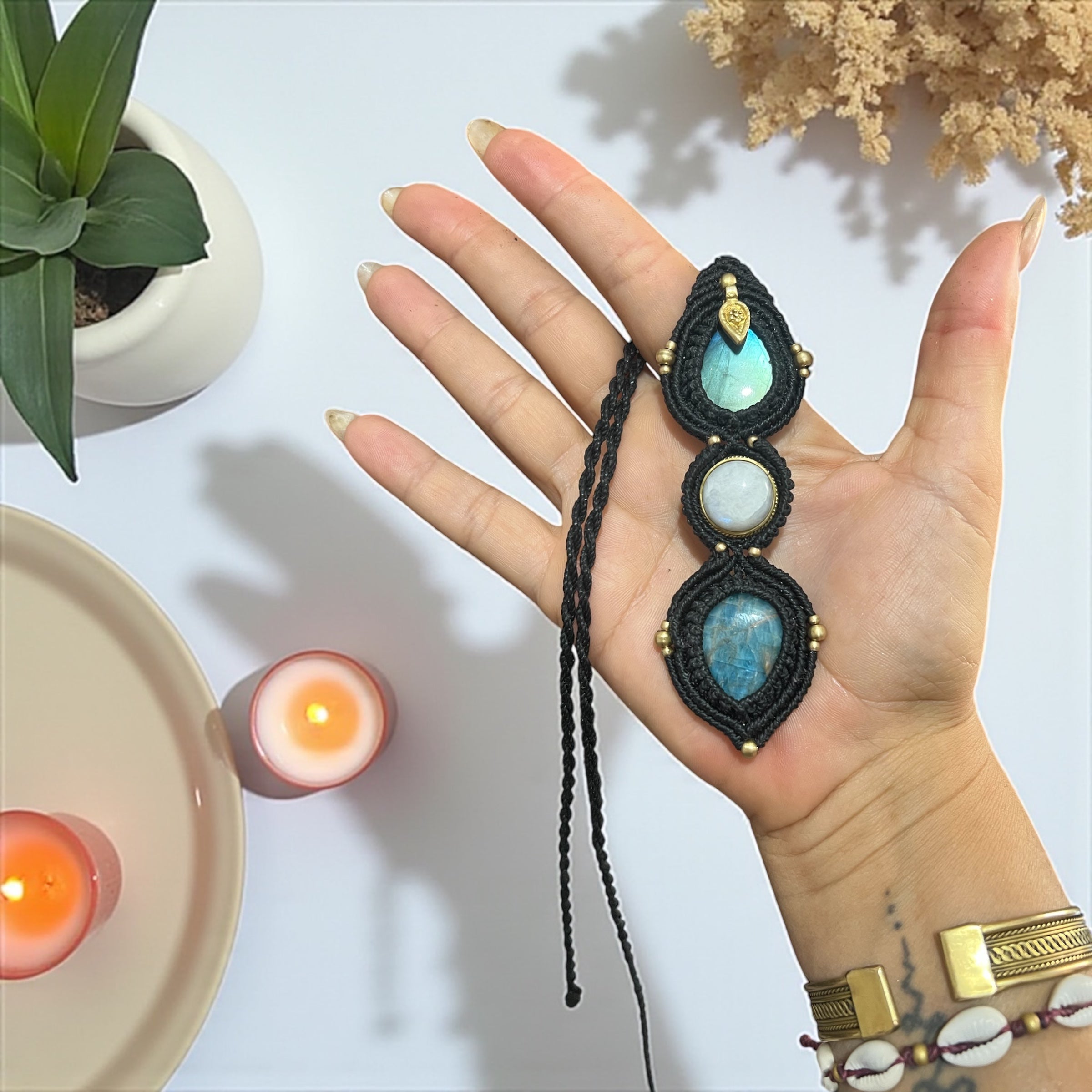 Boho Necklace with Labradorite, Moonstone & Apatite – Spiritual Gemstone Jewelry for Intuition, Balance & Clarity