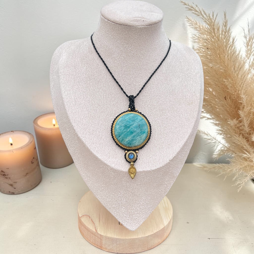 Amazonite and Labradorite Macrame pendant