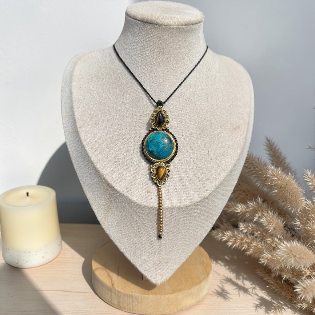 Chrysocolla & Tiger Eye Macramé Necklace – Adjustable Natural Stone Necklace | Handmade Boho Crystal Jewelry